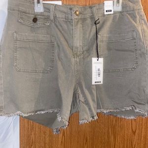 New with tags. Stretchy jean shorts. Inseam is 3”